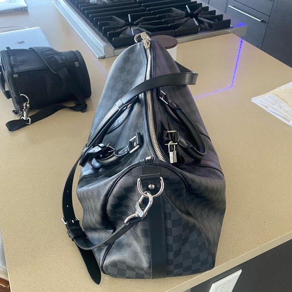 Louie Vuitton Duffle Bag - Picture 2 of 3